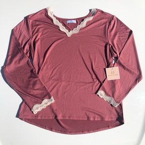 NWT Heidi & Oak Faux Silk/Satin Top Size XL